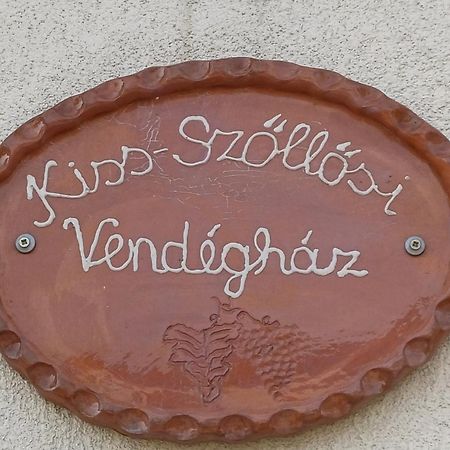 Kiss-Szollosi Vendeghaz Debrecen Eksteriør bilde